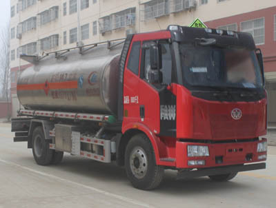 程力威牌CLW5161GYYLC5型铝合金运油车