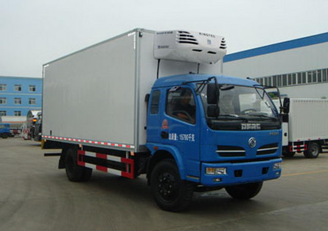 程力威牌CLW5160XLC4型冷藏车