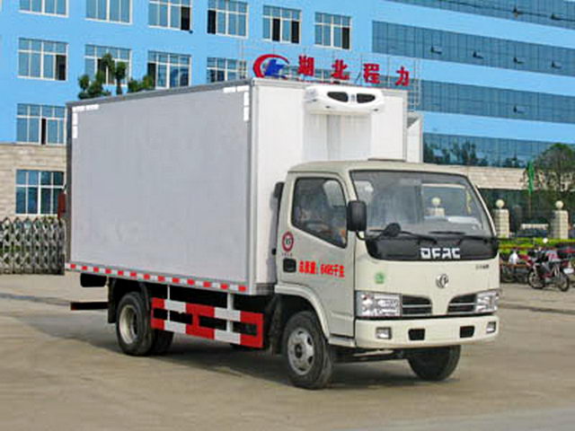 程力威牌CLW5061XLC3型冷藏车